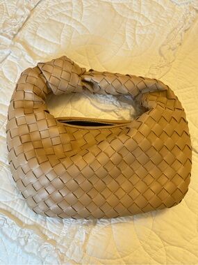 Urban Expression Mini woven bag
